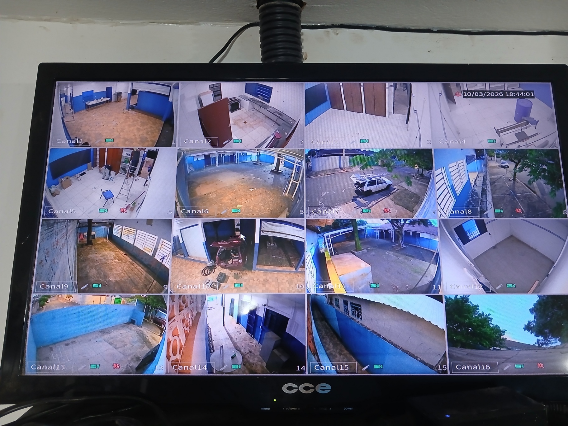 Sistema de monitoramento com câmeras de segurança